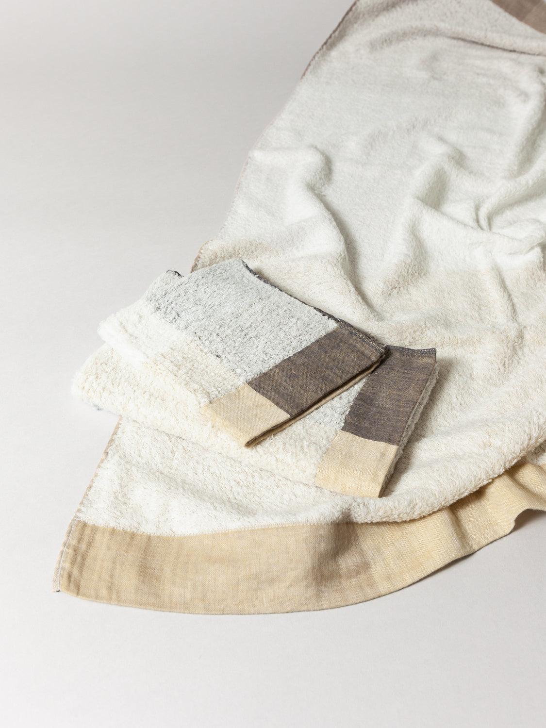 Palette Towel